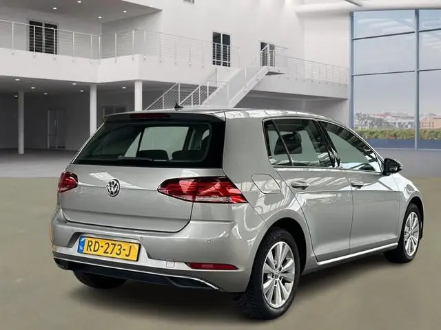 Volkswagen Golf 1.6 TDI Comfortline NAVI PDC 113452 KM NAP PAS