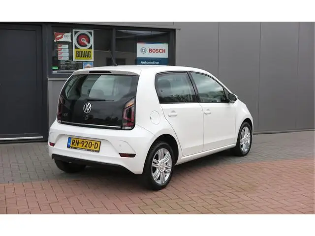 Volkswagen Up! 1.0 BMT 44kw 60pk  high up!  (Facelift) , Cruise control , Parkeersensor, Navi via AP...