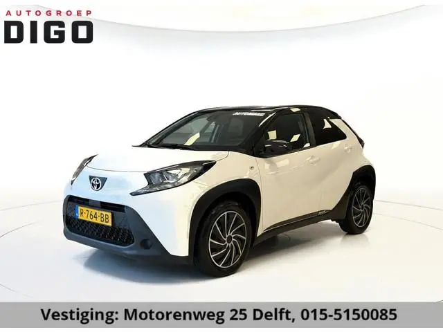 Toyota Aygo X 1.0 AUTOMAAT BI-TONE GARANTIE TOT 08-2032! AUTOMAAT. CAMERA . SLECHTS 38.000 KM . APPL...
