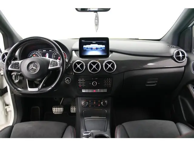 Mercedes-Benz B-klasse 180 AMG Night Edition Plus
