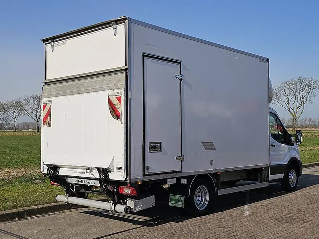 FORD TRANSIT 350 ac automaat euro6