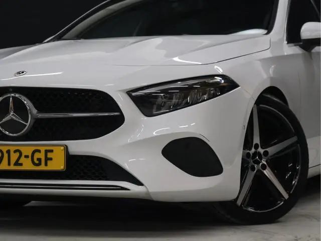 Mercedes-Benz A-klasse 180 Business Line [SCHUIFKANTELDAK, 360 CAMERA, STOELVERWARMING, CRUISE CONTR...