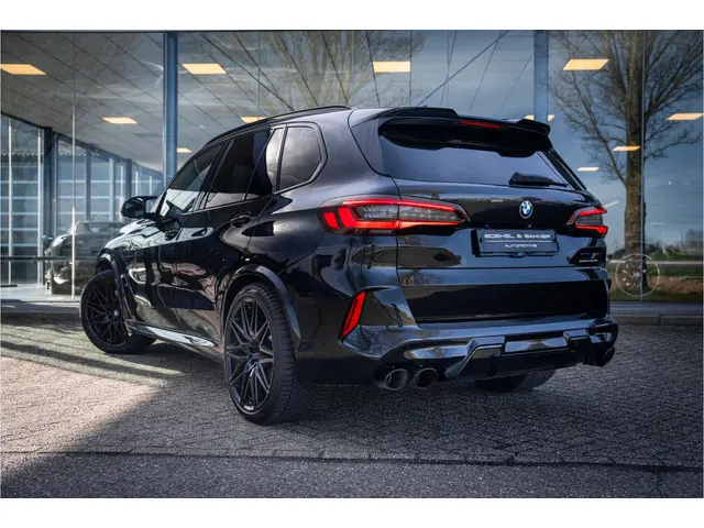 BMW X5 M Competition ** Sky Lounge ** Massage ** Trekhaak ** Laser ** Ventilatie ** 22 inch