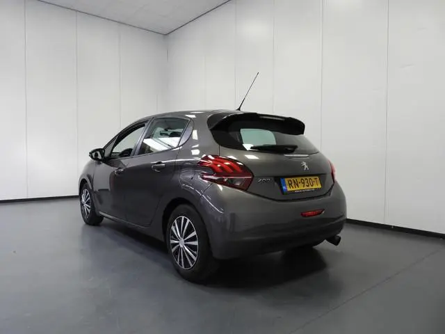 Peugeot 208 1.2 PureTech Blue Lion NAVI/AIRCO/CRUISE/PDC!