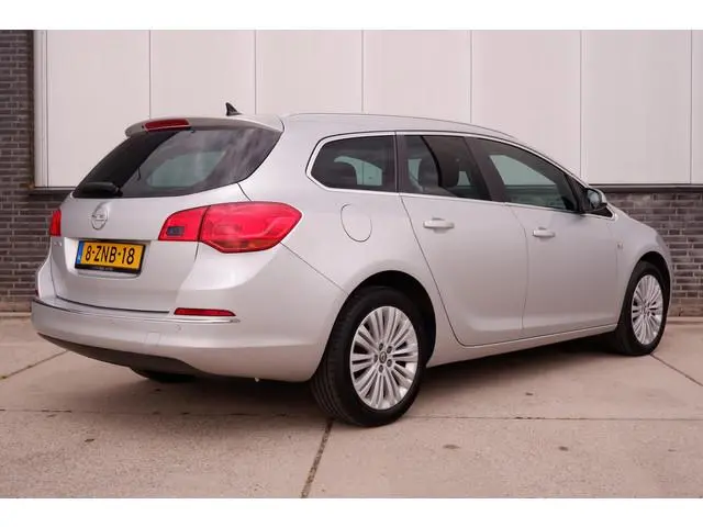 Opel Astra Sports Tourer 1.4 Turbo Design Edition | Navi | Climate | Cruise | PDC |