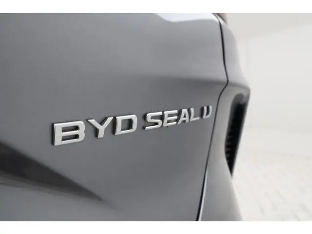 BYD SEAL U