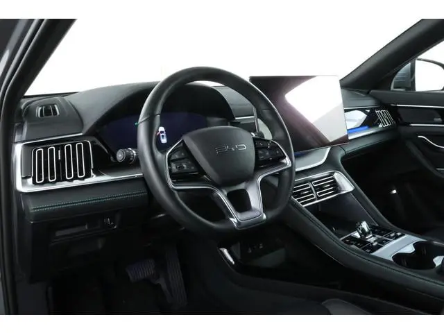 BYD SEAL U