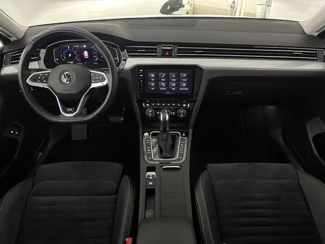 Volkswagen Passat Variant 1.4 TSI PHEV GTE Business | TREKHAAK | CARPLAY | ADAP. CRUISE |