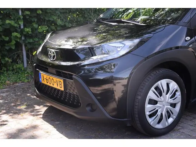 Toyota Aygo X 1.0 VVT-i S-CVT Play | Automaat | 1e eigenaar | Dealer onderhouden |