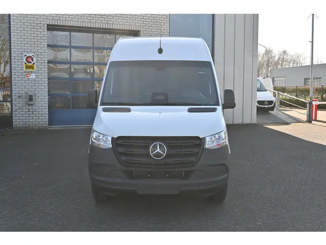 Mercedes-Benz eSprinter
