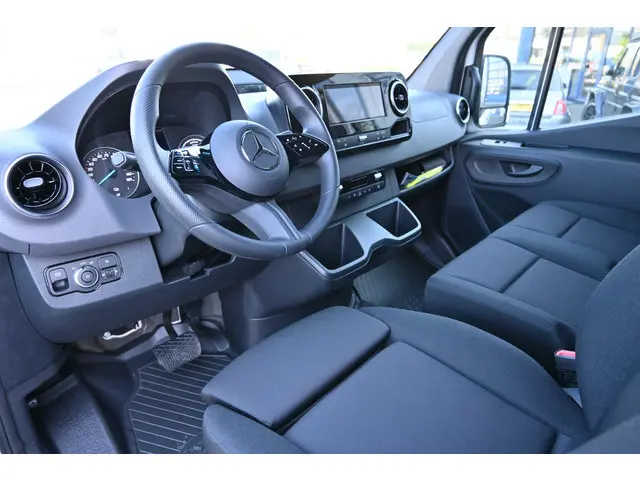 Mercedes-Benz eSprinter