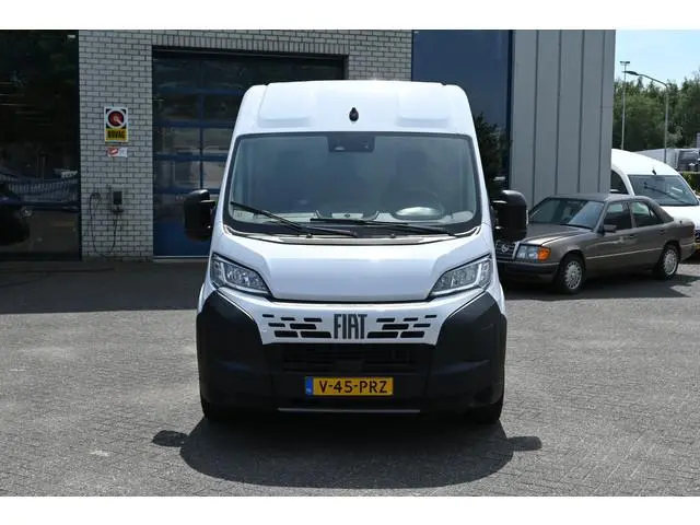Fiat Ducato L2H2 2.2 MultiJet 140 pk 3.5t Camera, Cruise control, 270 Graden deuren