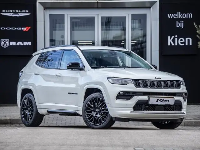 Jeep Compass 1.5T e-Hybrid High Altitude | 19 inch | 360 camera | 1450 kg trekgewicht | Stoel-stuur...