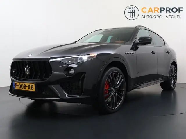 Maserati Levante 3.8 V8 Trofeo 589 K !!  |  Panoramadak |  1e eigenaar | NL Auto
