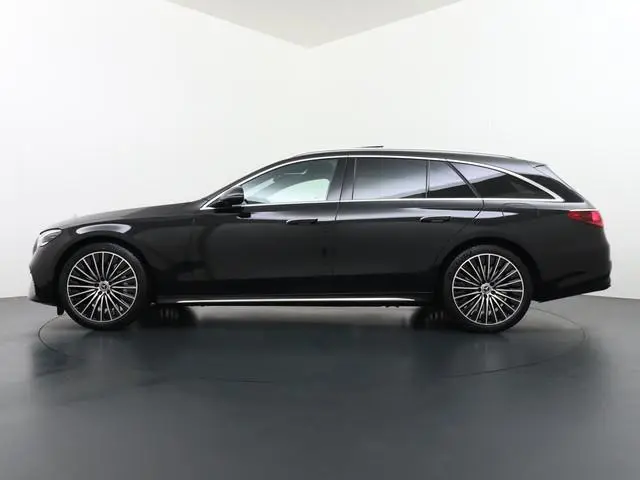 Mercedes-Benz E-Klasse Estate 300 e Exclusive Line | Superscreen | Multicontourstoelen Voorin | Luch...