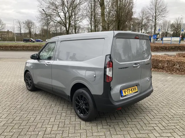 Ford Transit Courier 1.5 EcoBlue Limited | Full Options! / BPM vrij! | Black Pack | Driver Assistance Pack | Winter Pack | etc. etc.