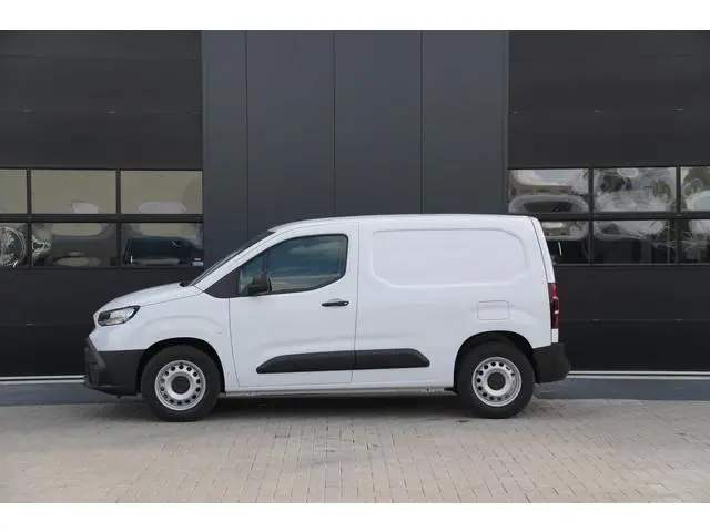 Toyota pro-ace