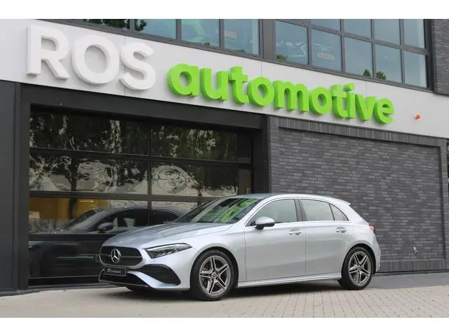 Mercedes-Benz A-klasse 200 AMG Line | AMG | FACELIFT | KEYLESS | SFEER | CAMERA | ACC | NAVI |