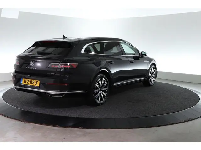 Volkswagen Arteon Shooting Brake 1.4 TSI eHybrid Elegance Business+ | ADAP. CRUISE | CARPLAY | CAMER...