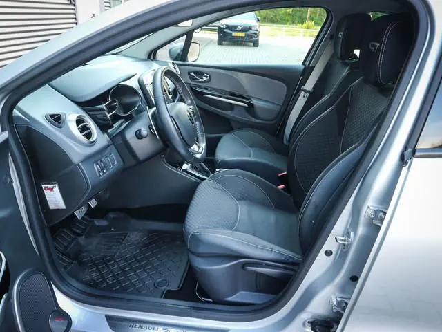 Renault Clio 1.2 GT | Clima | Navi | Cruise | Pdc | 17 inch | Allseason |
