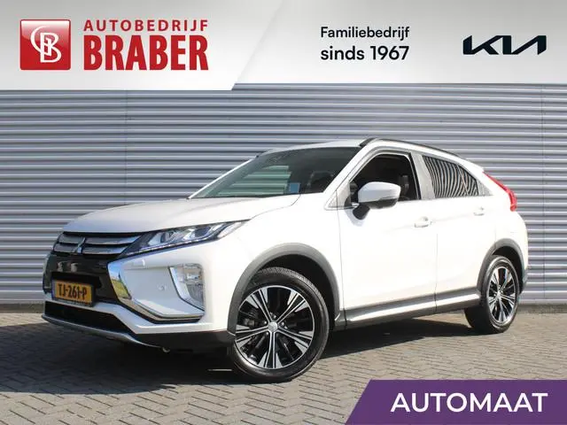 Mitsubishi Eclipse Cross 1.5 DI-T First Edition | Trekhaak | 18" LM | HUD | 360 Camera | Dodehoek de...