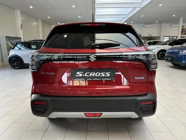 Suzuki S-Cross