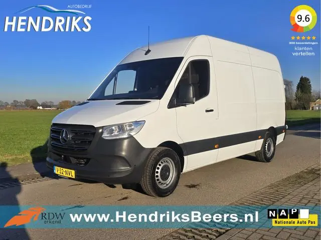 Mercedes-Benz Sprinter 315 1.9 CDI L2 H2 RWD - 150 Pk - Euro 6 - ParkeerCamera - MBUX - Airco - Crui...