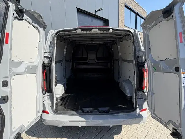Ford E-Transit Custom 340 L2H1 Sport - 71kWh  218pk - 370KM WLTP - Carplay - Camera - Stoelverwarmin...