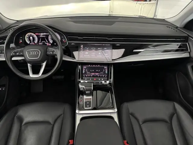 Audi Q8 55 TFSI e quattro Pro Line | LUCHTVERING | AKOESTISCH GLAS | SCHUIF-KANTEL |