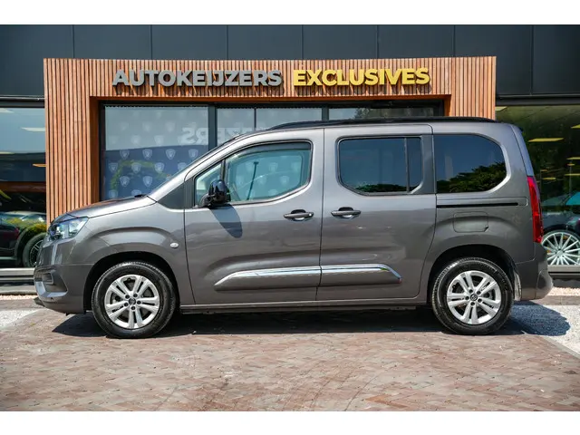 Toyota pro-ace