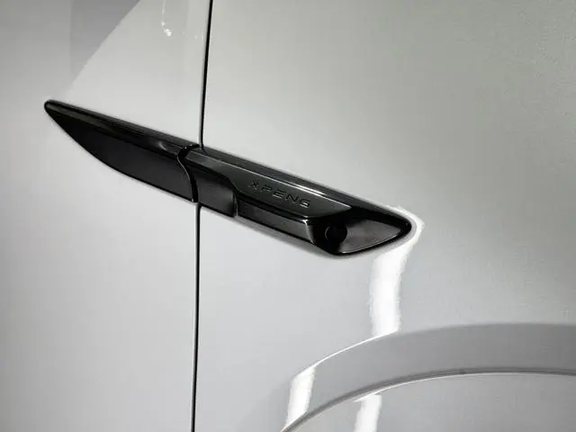 XPENG G6