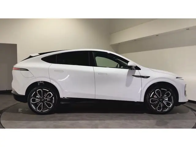 XPENG G6 RWD Long Range | Luxe Wit Interieur