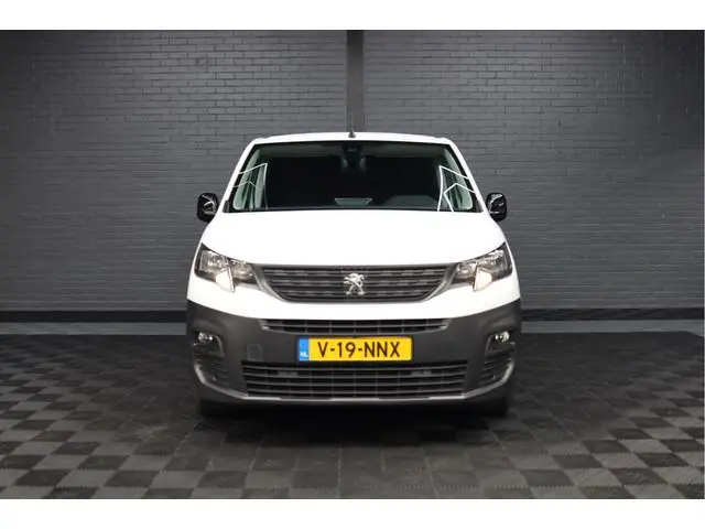 Peugeot Partner 1.5 BlueHDI Premium | AUTOMAAT | PDC | ACHTERUIT/ZIJ CAMERA | 18 INCH ZWARTE LM VELG...