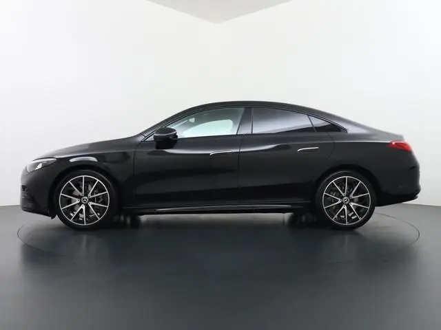 Mercedes-Benz CLA 250+ Launch Edition 85 kWh Accu | Memorystoelen | Warmtepomp | Multibeam Led | Sto...