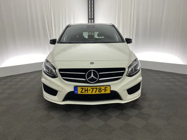 Mercedes-Benz B-klasse 200 Prestige AMG line | Edition | Navi | LED | Sportstoelen | Trekhaak | Came...