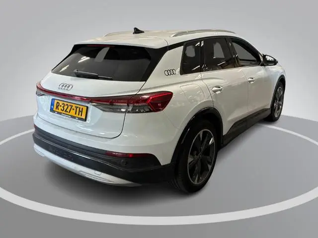 Audi Q4 e-tron 40 204pk Launch edition Advanced Plus 77 kWh · SOH 95,9% · Camera · Apple/Android Car...