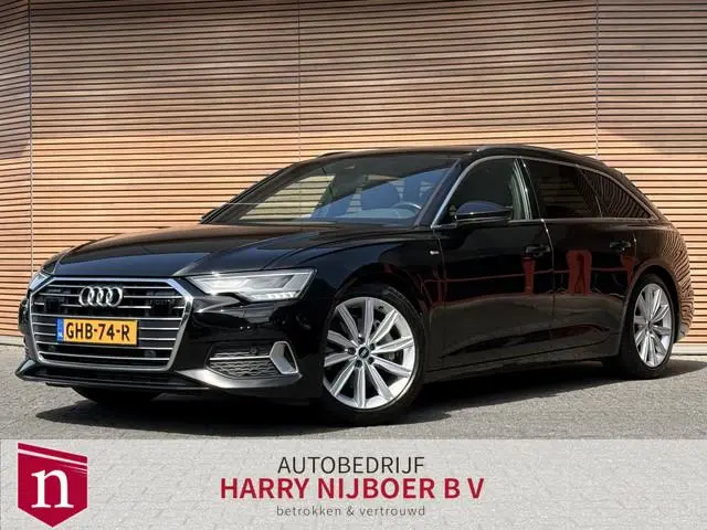 Audi A6 Avant 45 TFSI S edition Quattro Trekhaak / Sportstoelen / Navi / Camera / Winterbanden!