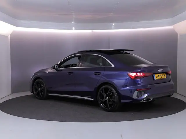 Audi A3 Limousine 35 TFSI S edition 150 pk S-tronic | Navigatie | Panoramadak | Parkeersensoren (Par...