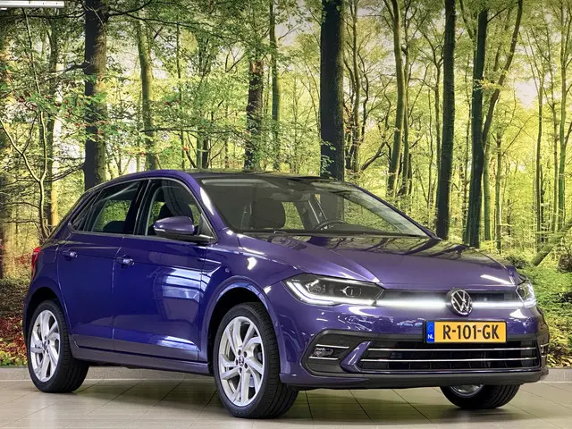 Volkswagen Polo 1.0 TSI R-Line Business | Achteruitrijcamera | Parkeersensoren | IQ Light | Apple Ca...