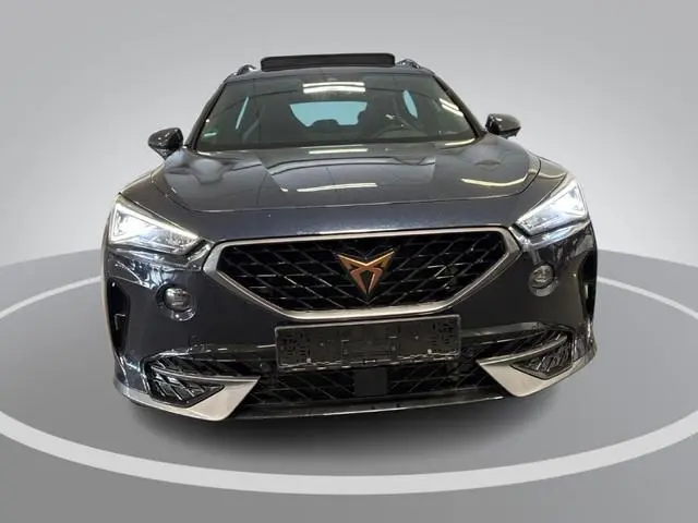 CUPRA Formentor 1.4 e-Hybrid 245pk DSG VZ Performance · Panoramadak · Camera · Trekhaak · Keyless ·...