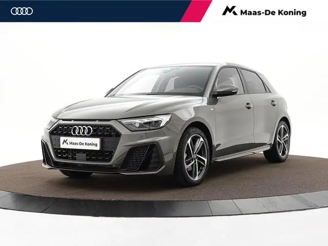 Audi A1 Sportback 30 TFSI 110pk S-tronic S edition · Apple/Android Car Play · P-Sensoren · Adaptive...
