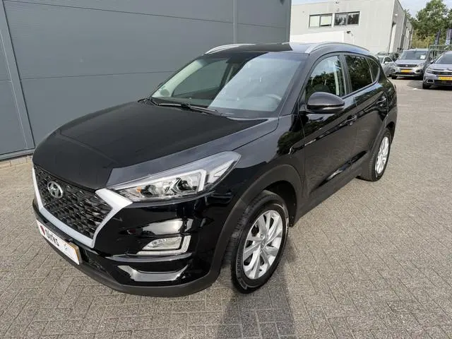 Hyundai Tucson 1.6 GDI Comfort (Trekhaak - Camera - Automatische Airco - Navigatie via APP - 17"incl...