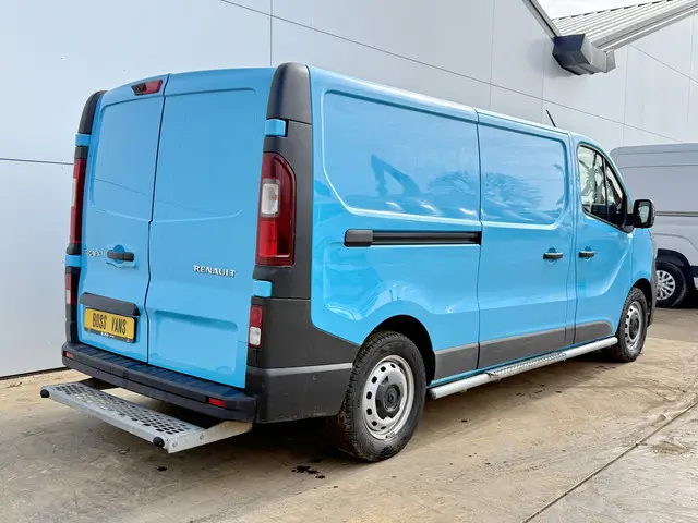 Renault Trafic 2.0 DCI 150PK Automaat L2H1 Cruise Control Airco sidebars camera Parkeersensoren Voor...