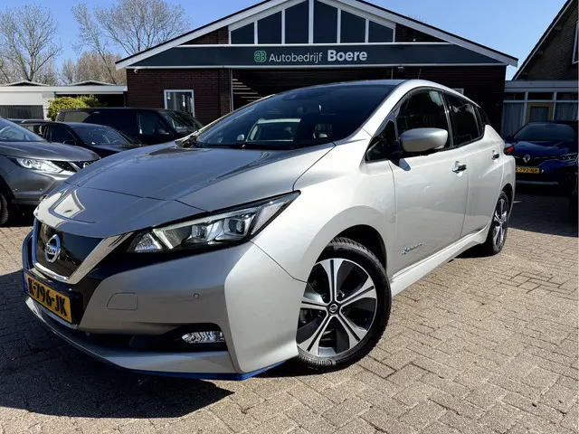 Nissan LEAF e+ Tekna 62 kWh SOH 93.2%, Leer, 360 camera, 17''Lmv