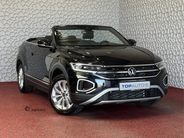 Volkswagen T-Roc Cabrio TSI VIR.COCKPIT CARPLAY NAVI IQ.LED STOEL/STUUR.VERW DAB ADAP.CRUISE 05/2024...