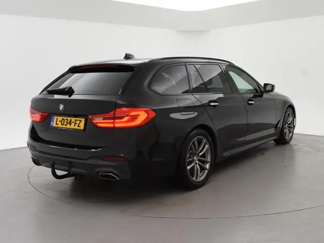 BMW 5-serie Touring 540i xDrive 340 PK M-SPORT + ADAPTIVE CRUISE | TREKHAAK | 360 CAMERA | SFEERVERL...