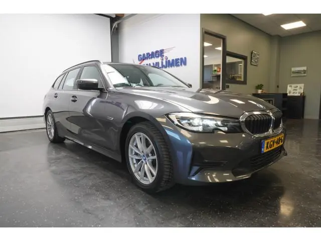 BMW 3 Touring 320e Advantage 204PK 91%SOH Led Camera Leder Trekhaak