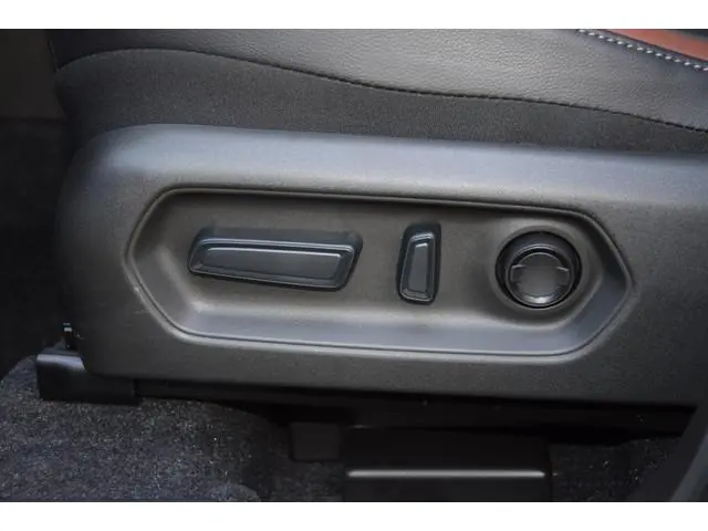 Suzuki e Vitara