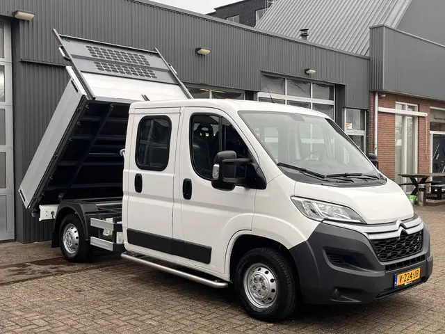 Citroën Jumper 35 2.0 BlueHDi DC Euro 6 Kipper Kieper Trekhaak 2500 kg trekgewicht 7-Persoons Telefoonverbinding 1e eigenaar open laadbak Pick-up P-up