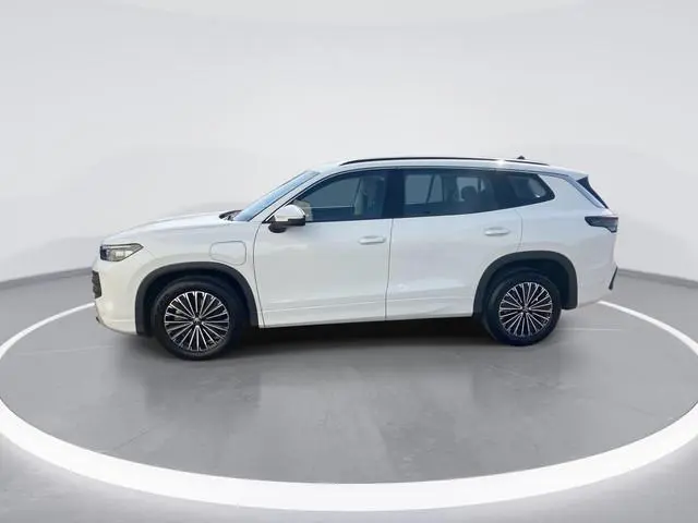 Volkswagen Tayron 1.5eHybrid 150kW/204PK Life Edition DSG · Trekhaak · Camera · Apple/Android Car Pl...